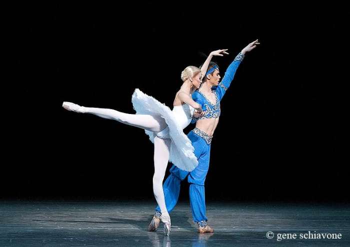 alina-somova-and-leonid-sarafanov-in-la-bayadere-pics-gene-schiavone-4