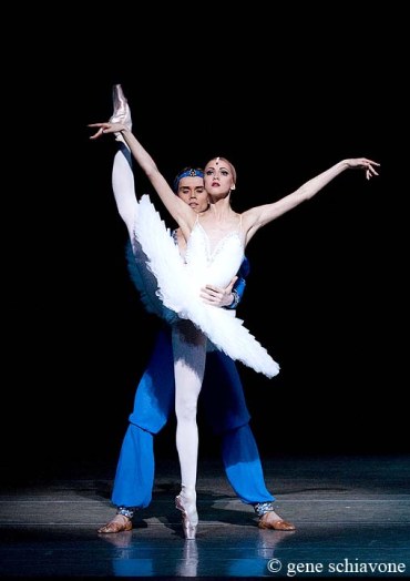 alina-somova-and-leonid-sarafanov-in-la-bayadere-pics-gene-schiavone-6
