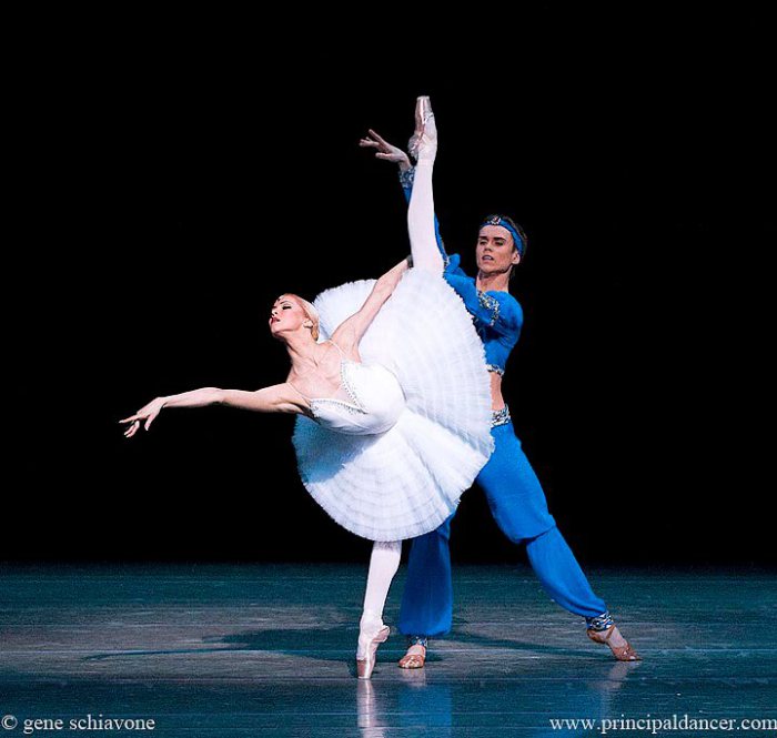 alina-somova-and-leonid-sarafanov-in-la-bayadere-pics-gene-schiavone-8